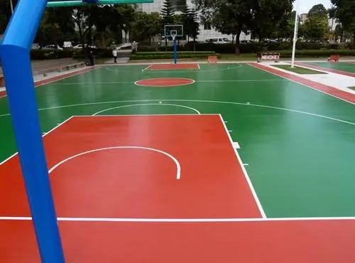 湖北球场地面翻新,裂缝修重要性
