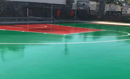 湖北篮球场翻新地面